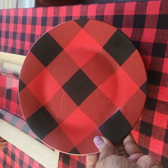 Buffalo Check Christmas Decor (8 items) - Picture 13 of 15